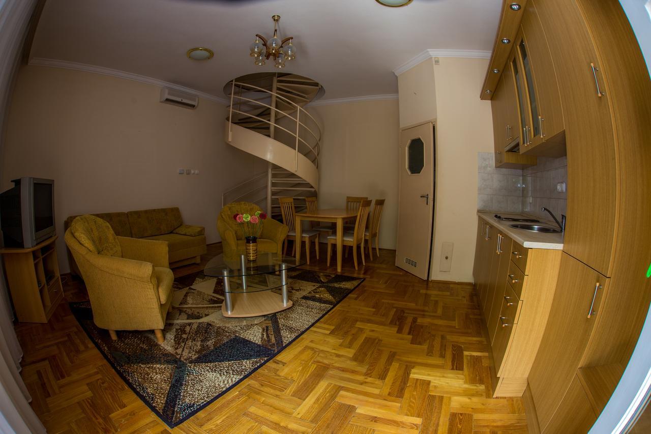 Aqua Line Apartmanhaz Hajdúszoboszló Екстериор снимка