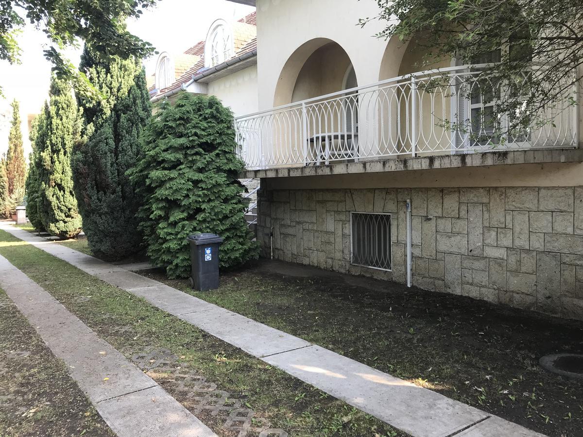 Aqua Line Apartmanhaz Hajdúszoboszló Екстериор снимка