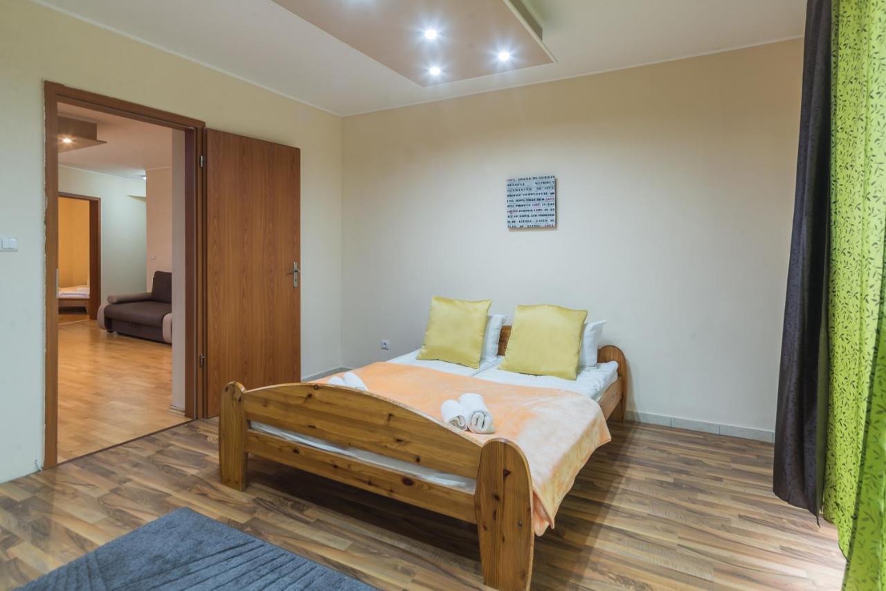 Aqua Line Apartmanhaz Hajdúszoboszló Екстериор снимка